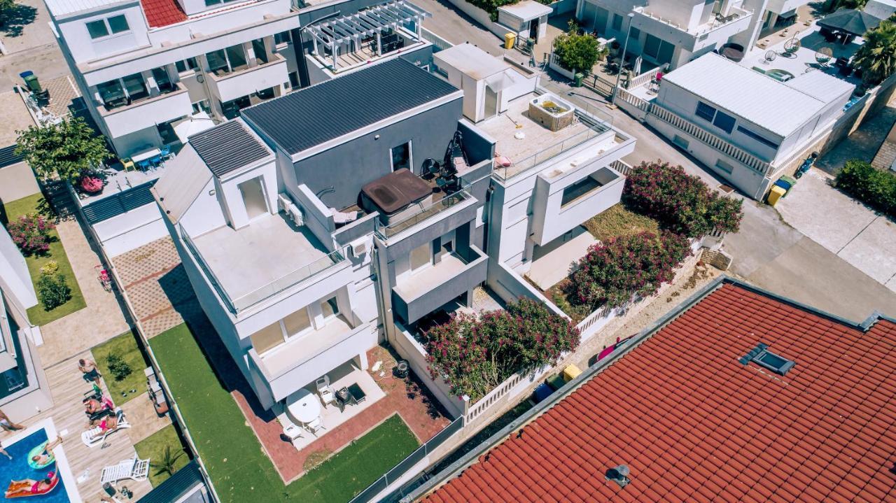 Villa Tina Novalja Exterior photo